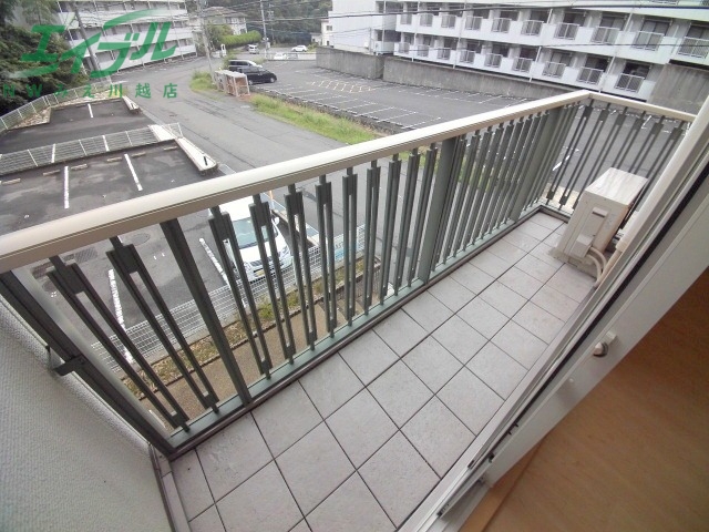 バルコニー　別部屋参考写真です