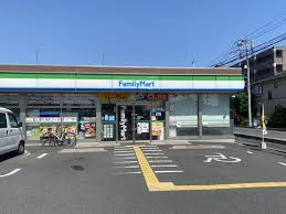 コンビニ　ファミリーマート戸田新曽店（コンビニ）まで230m