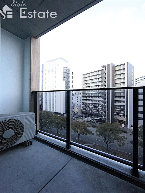 バルコニー　バルコニー