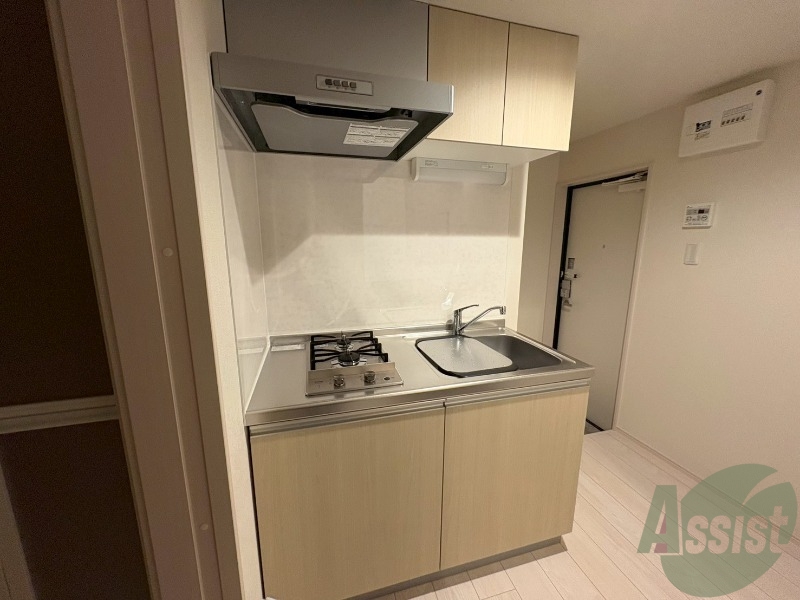 キッチン　キッチンの調理台が広いので料理が捗りますね。