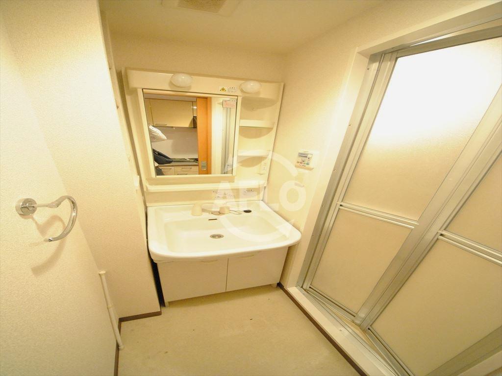 洗面設備　エステムコート難波IIアレグリア　洗面所