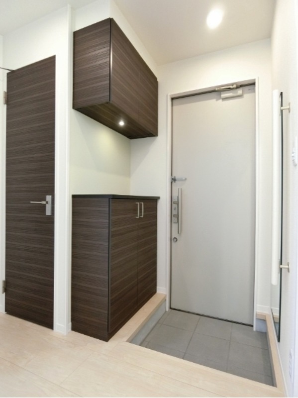 玄関　図面と現状に相違がある場合には現状を優先