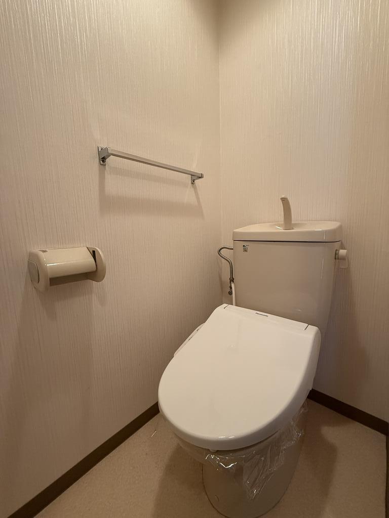 トイレ　前回募集時の写真。現況を優先します。