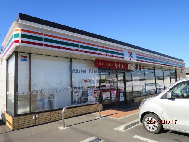 コンビニ　セブンイレブン木更津中里店（コンビニ）まで821m