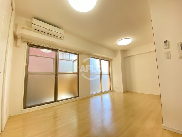 居室・リビング　WillDo堺筋本町(ウィルドゥサカイスジホンマチ)　開放的