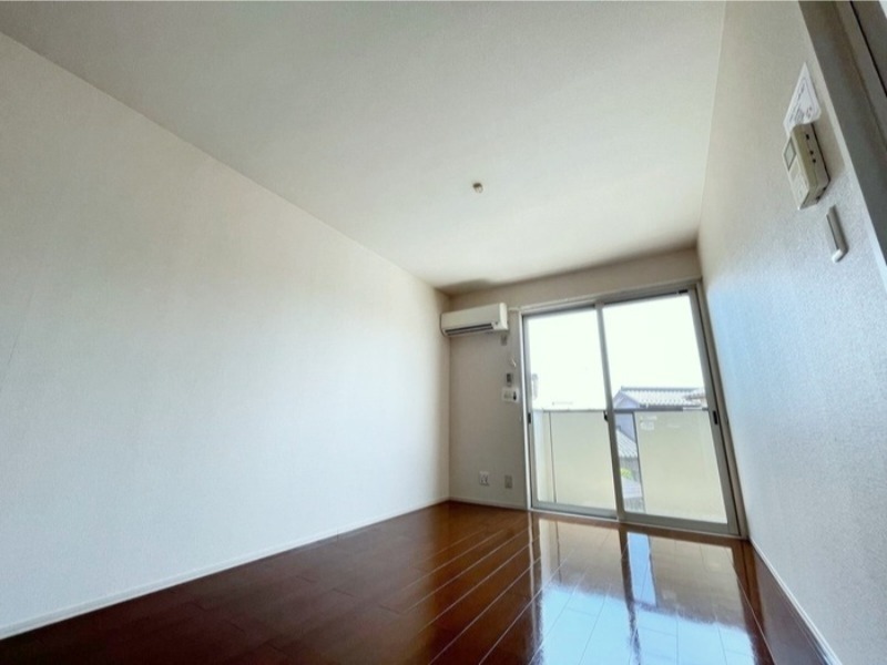 居室・リビング　図面と現状に相違がある場合には現状を優先