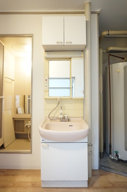 洗面設備　独立洗面台は忙しい朝の味方です