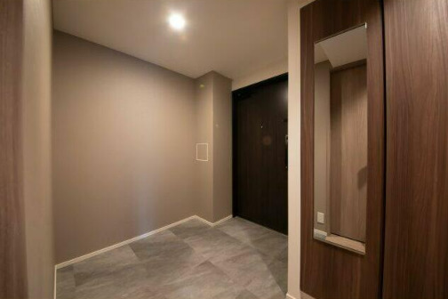 玄関　※別部屋参考写真