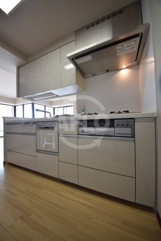 キッチン　アートアルテール　3口キッチン・食器洗い乾燥機付き