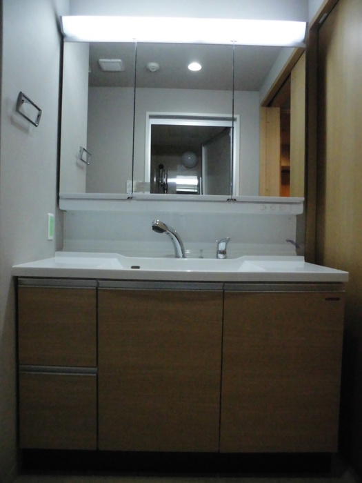 洗面設備　別部屋写真です。