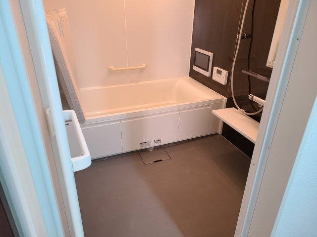 バス・シャワールーム　ゆったり過ごせるお風呂です