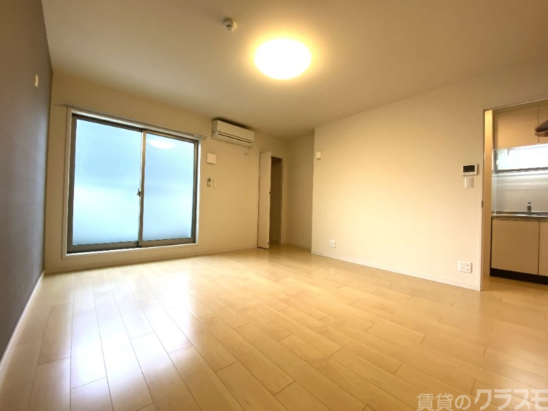 居室・リビング　リビング広々です〇