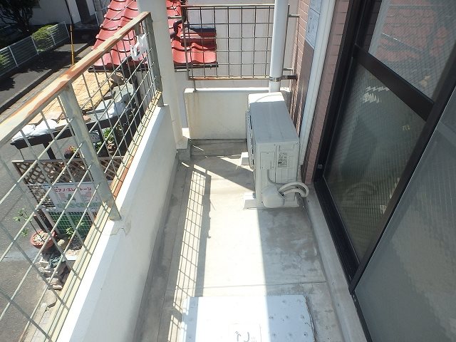 バルコニー　別号室写真の為、現況を優先いたします。