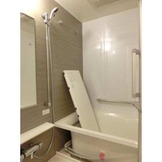 バス・シャワールーム　※写真は同タイプ住戸です。