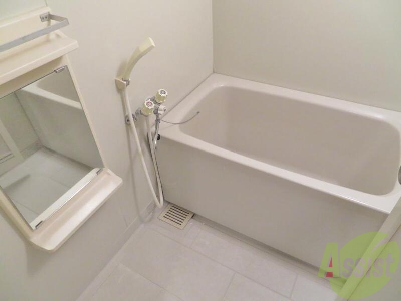 バス・シャワールーム　バスタブもゆったりでバスタイムを満喫ですね