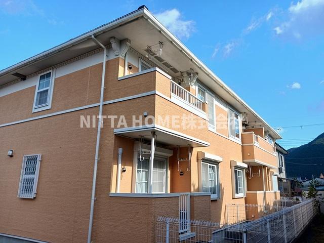 建物外観　電子キーを採用しています◎