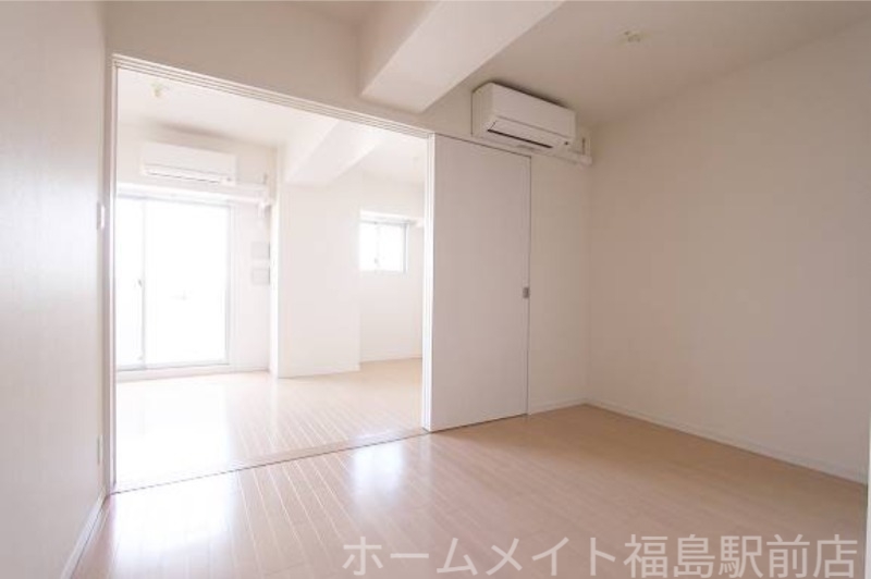 居室・リビング　反転タイプ