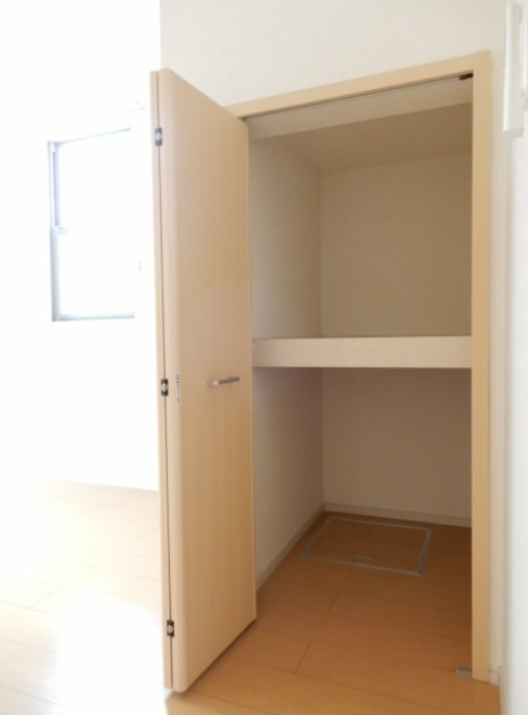 収納　図面と現状に相違がある場合には現状を優先