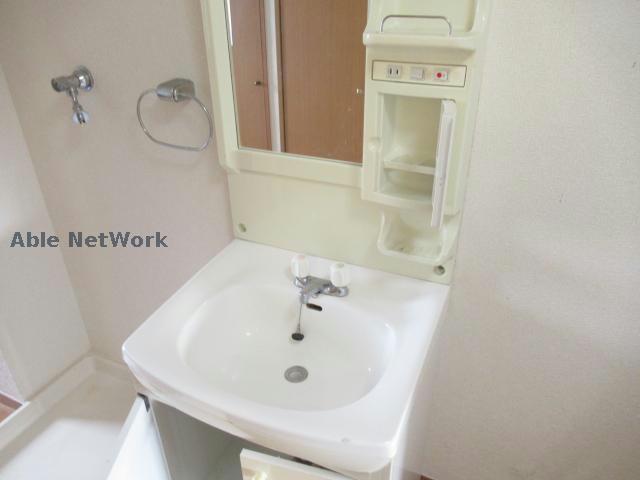 洗面設備　※同物件、別部屋の写真です