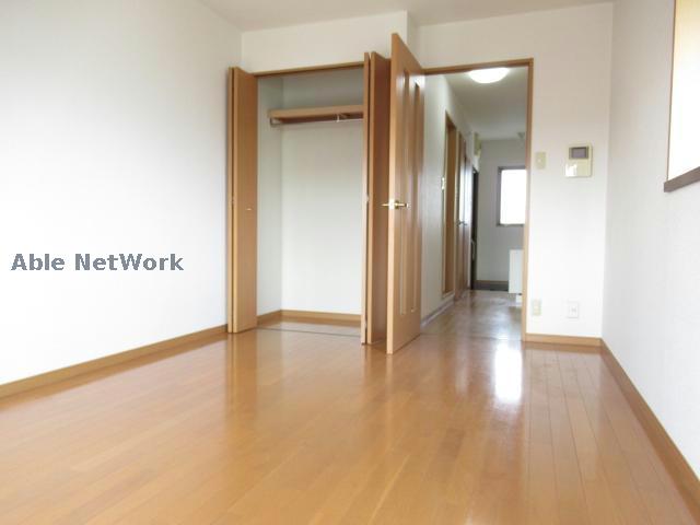 居室・リビング　※同物件、別部屋の写真です