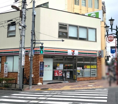 コンビニ　セブンイレブン日暮里中央通り店（コンビニ）まで157m