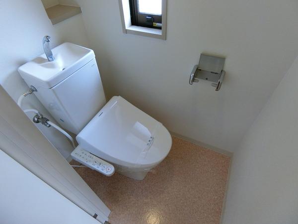 近鉄長野線 古市駅 徒歩6分 8階建 築29年のトイレ写真