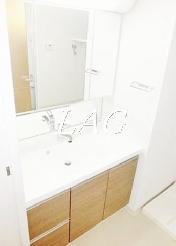 洗面設備　独立洗面台です。