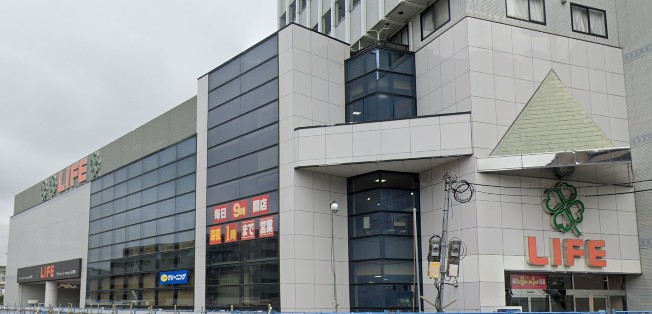 スーパー　ライフ平和台店（スーパー）まで741m