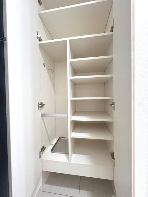 その他設備　シューズボックス