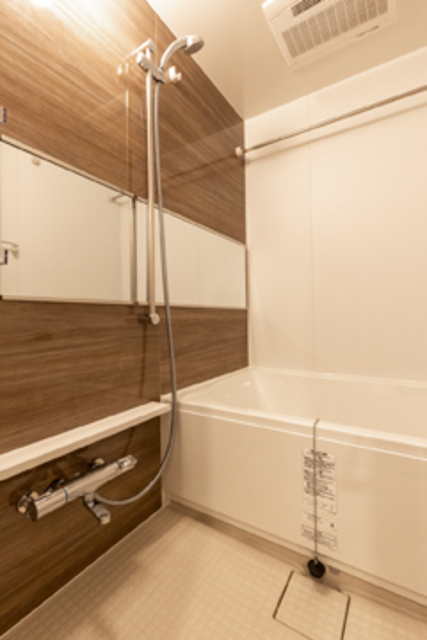 バス・シャワールーム　※写真は同タイプ住戸です。