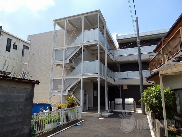 建物外観　リブリプモリ1の外観