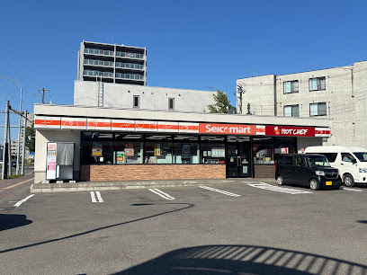 コンビニ　セイコーマート美園10条店（コンビニ）まで300m