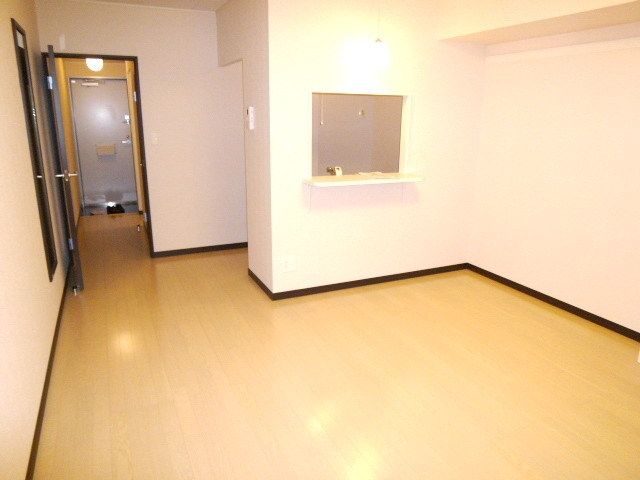 居室・リビング　☆カウンターキッチン☆