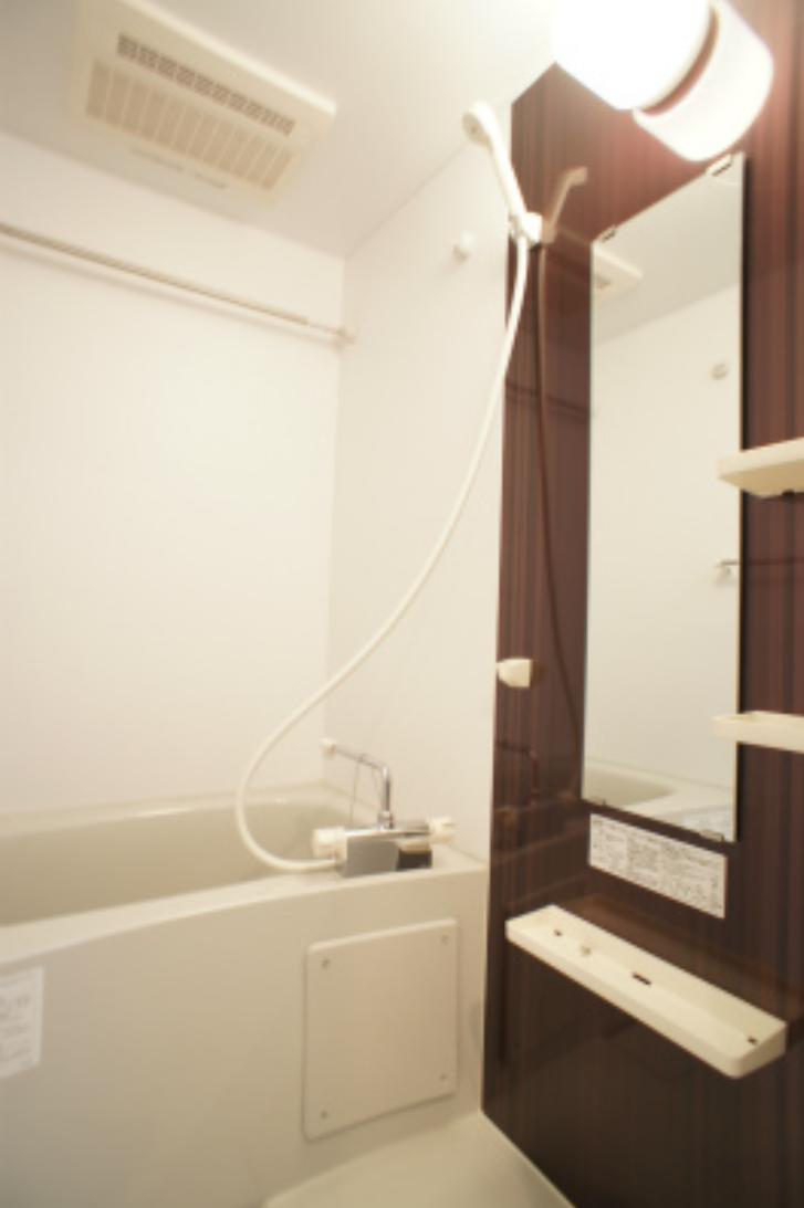 バス・シャワールーム　浴室