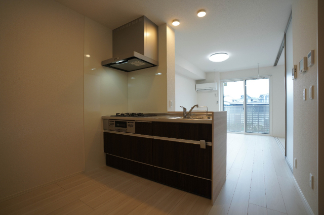 キッチン　同じ建物の別のお部屋