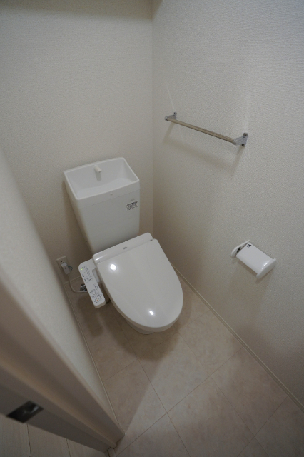 トイレ　同じ建物の別のお部屋