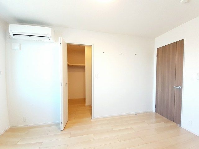 収納　ウォークインクローゼット