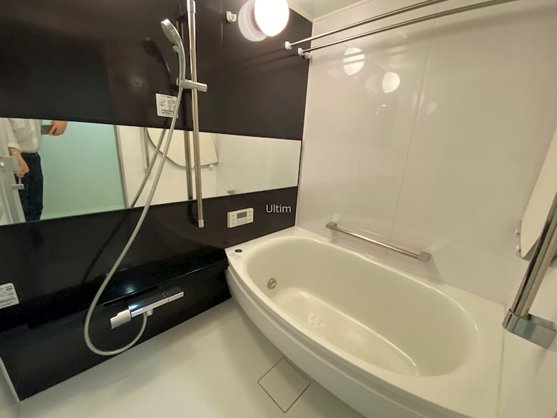 バス・シャワールーム　別の部屋の写真