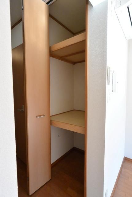 収納　★収納は便利な押入れタイプです★