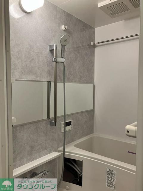 バス・シャワールーム　※写真は同タイプ住戸です。