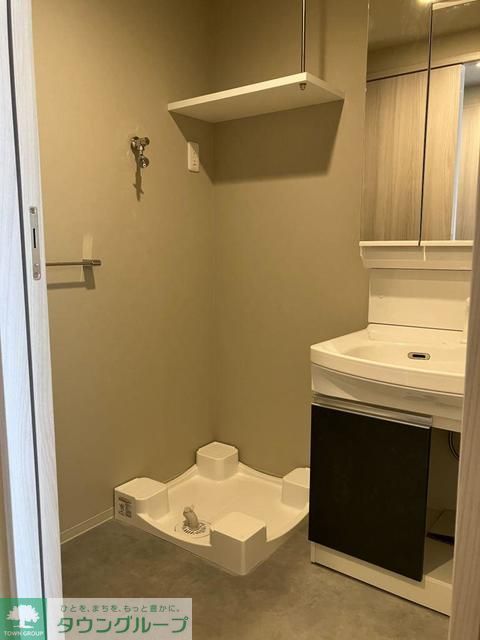 洗面設備　※写真は同タイプ住戸です。