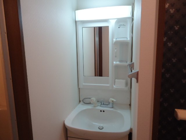 洗面設備　洗髪洗面化粧台