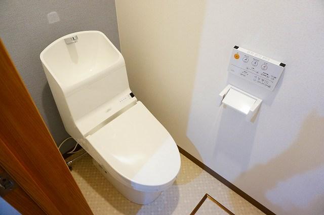 トイレ　トイレ