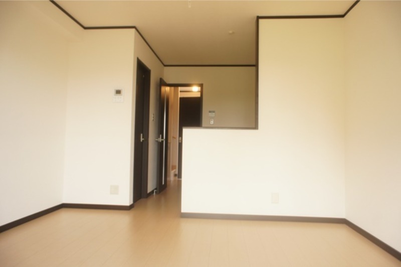 居室・リビング　図面と現状に相違がある場合には現状を優先