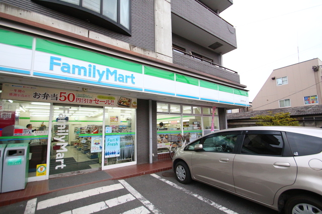 コンビニ　ファミリーマート・山中通り店（コンビニ）まで126m