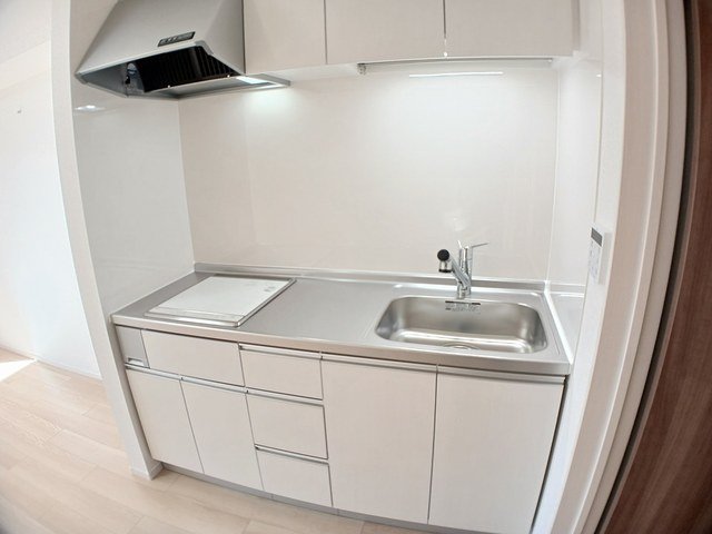 キッチン　コンパクトなキッチンで掃除もラクラク