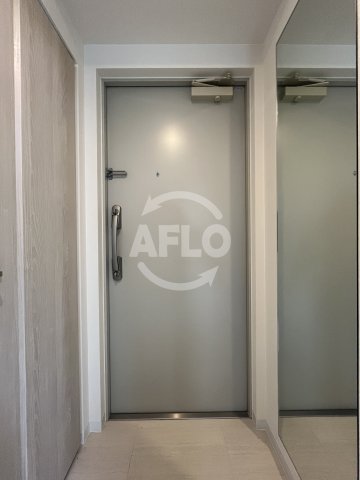 玄関　ラヴィベール江坂　玄関