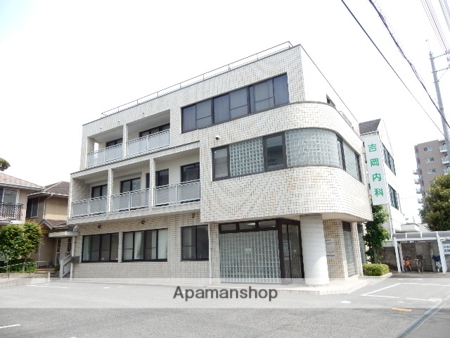病院　吉岡内科医院（病院）まで400m