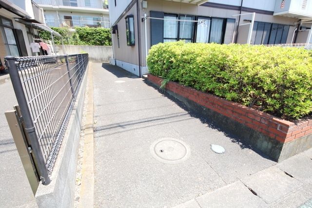 エントランス　★見学希望等はタウンハウジング中央林間店までお気軽に♪★