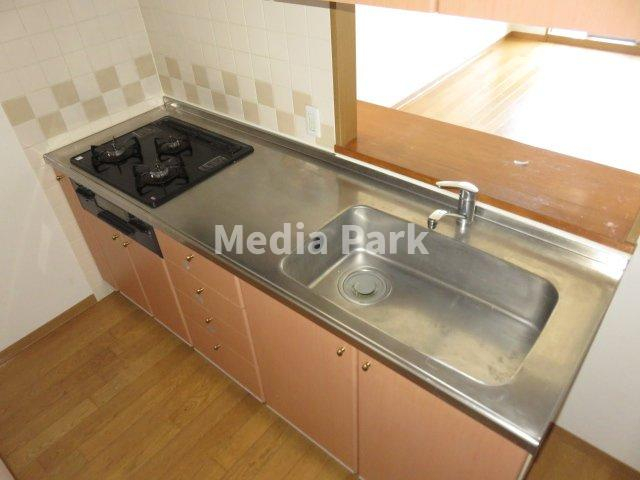 キッチン　同物件別のお部屋の写真です。参考写真です。